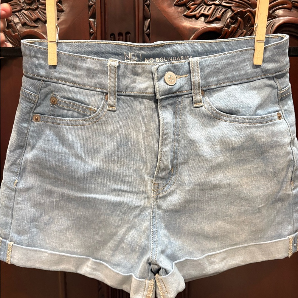 Never worn! Denim shorts